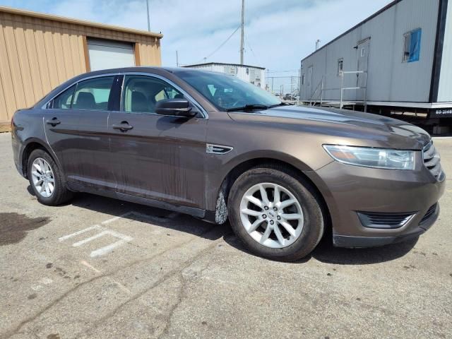 2015 Ford Taurus SE