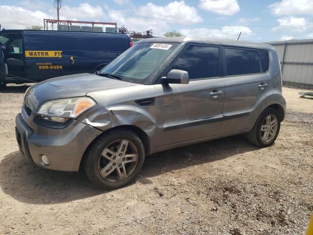 2011 KIA Soul +