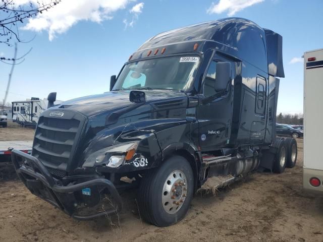 2022 Freightliner Cascadia 126