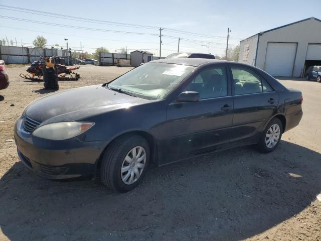 2005 Toyota Camry LE