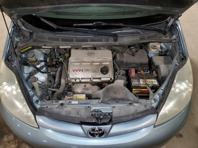 2006 Toyota Sienna XLE