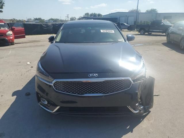 2017 KIA Cadenza Premium