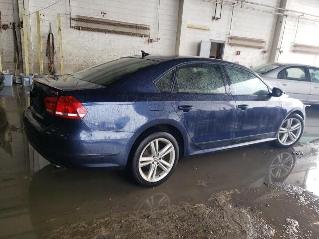 2012 Volkswagen Passat SEL