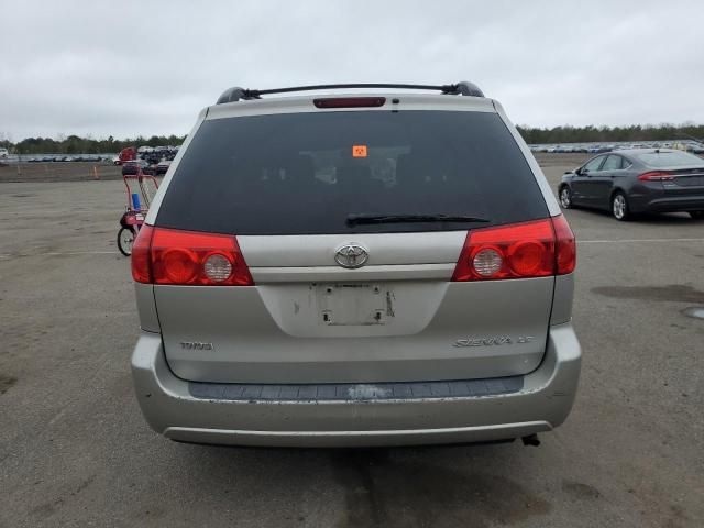 2010 Toyota Sienna CE