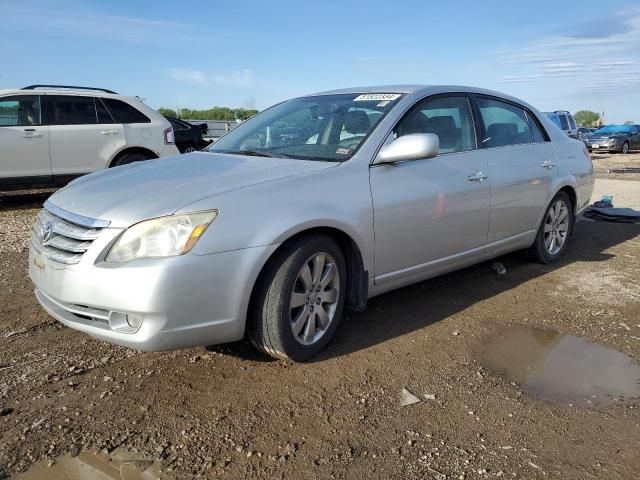 2005 Toyota Avalon XL