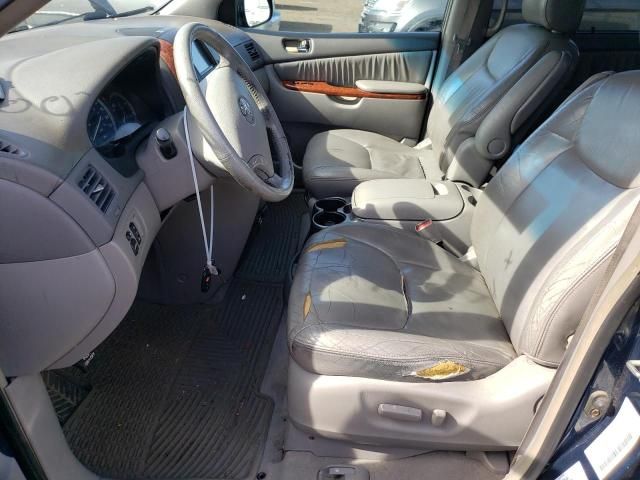 2004 Toyota Sienna XLE