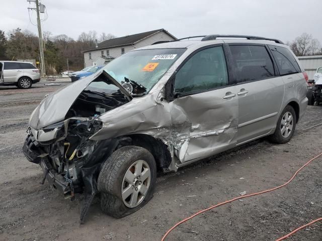 2006 Toyota Sienna CE