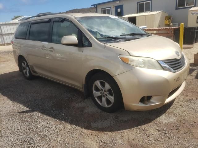 2011 Toyota Sienna LE