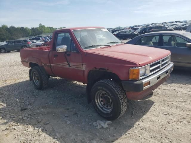 1988 Toyota Pickup RN63 STD