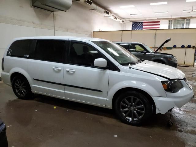 2015 Chrysler Town & Country S