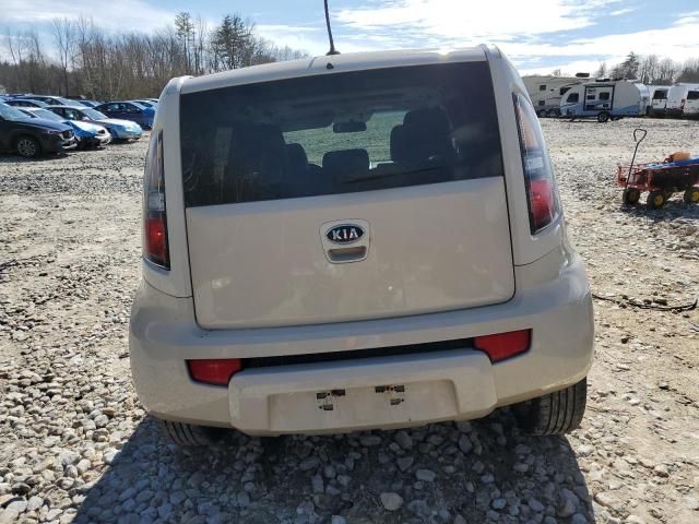 2011 KIA Soul +