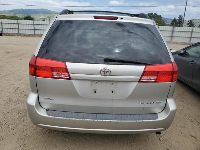 2004 Toyota Sienna XLE