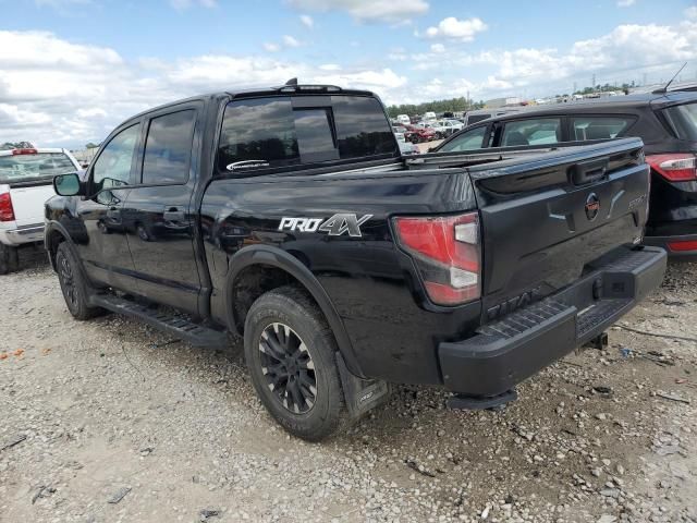 2022 Nissan Titan SV