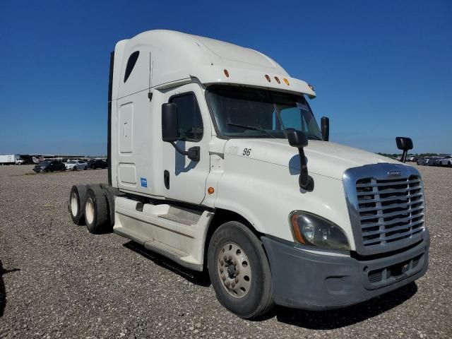 2013 Freightliner Cascadia 125