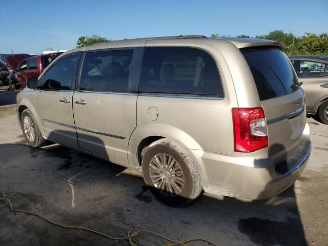 2013 Chrysler Town & Country Touring L