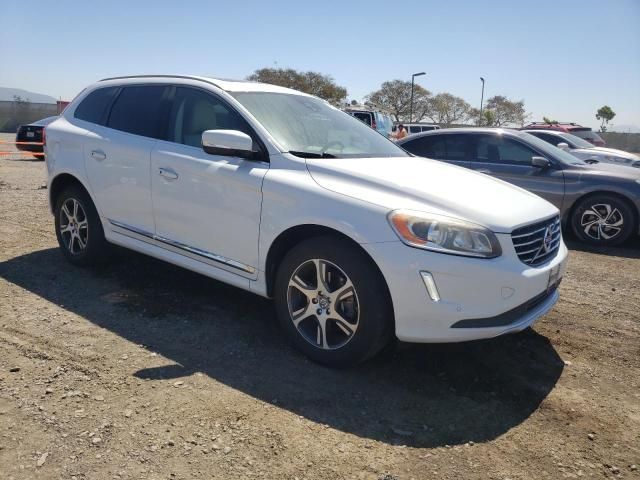 2015 Volvo XC60 T6 Premier