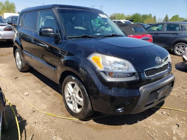 2011 KIA Soul +