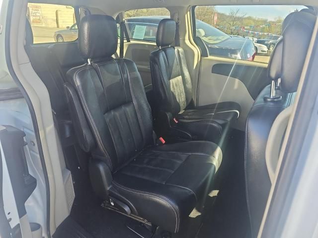 2015 Chrysler Town & Country Touring