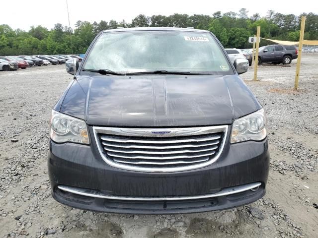 2011 Chrysler Town & Country Touring L