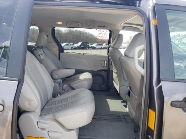 2011 Toyota Sienna XLE