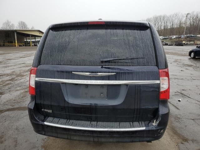 2011 Chrysler Town & Country Touring L