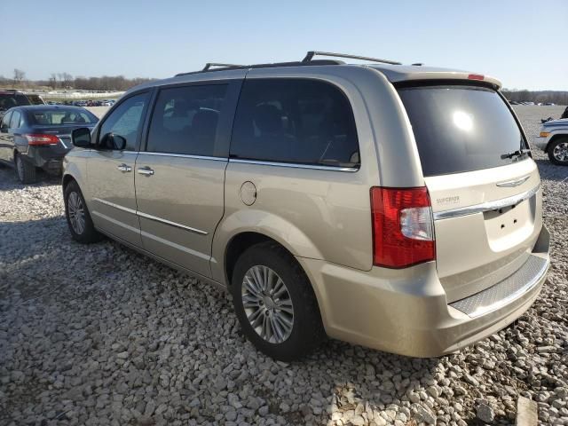 2015 Chrysler Town & Country Touring L