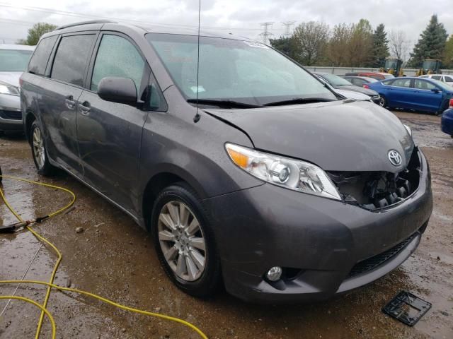 2014 Toyota Sienna XLE