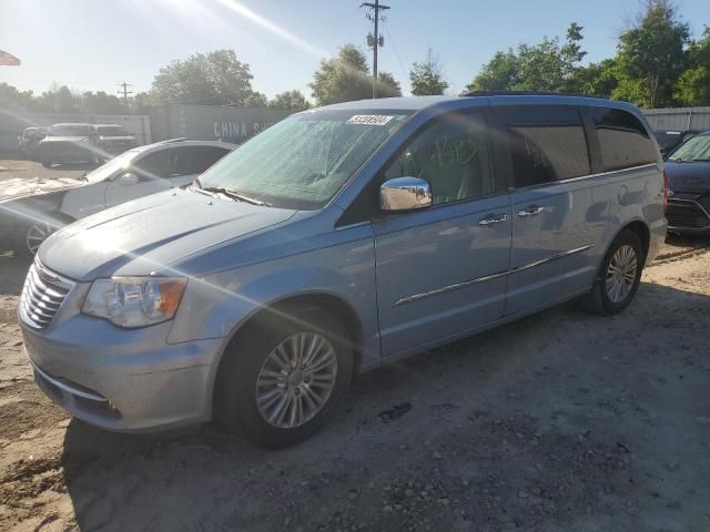 2013 Chrysler Town & Country Touring L