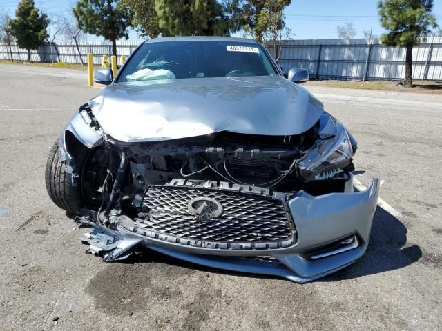 2018 Infiniti Q60 Luxe 300