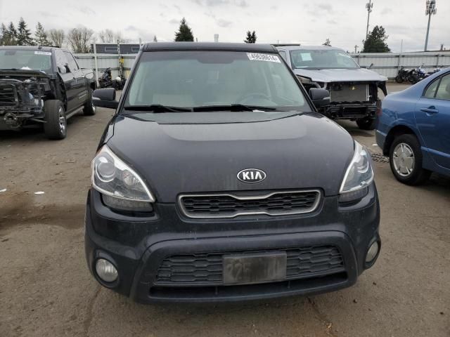 2013 KIA Soul +