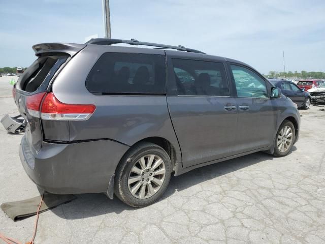 2013 Toyota Sienna XLE