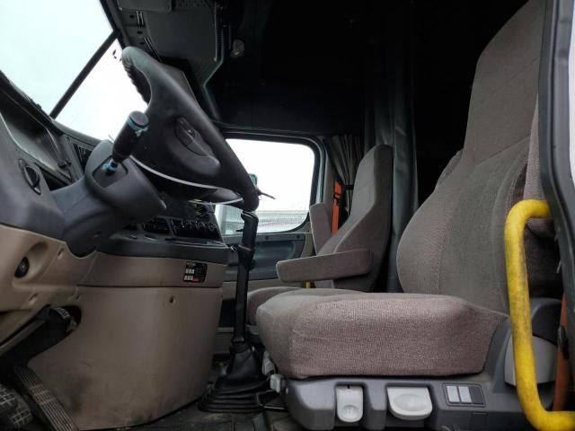 2017 Freightliner Cascadia 125