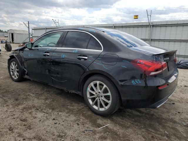 2019 Mercedes-Benz A 220