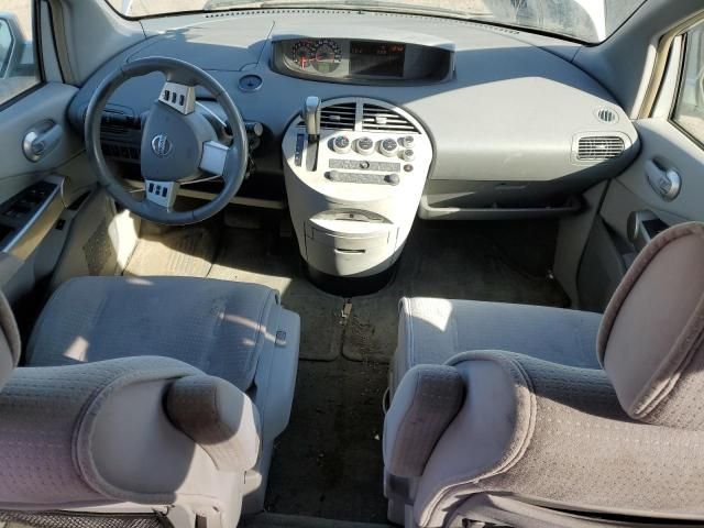 2004 Nissan Quest S