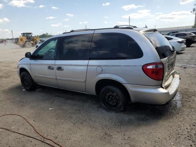 2006 Chrysler Town & Country LX