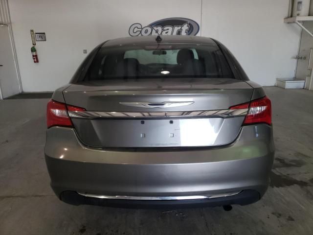 2013 Chrysler 200 Touring