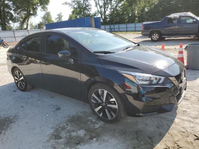 2022 Nissan Versa SR