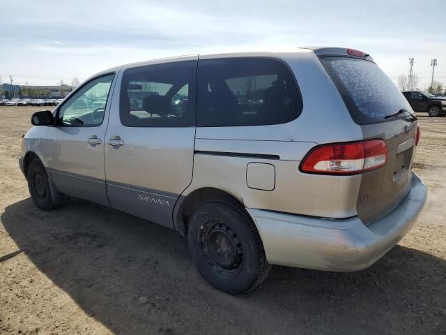 2001 Toyota Sienna CE