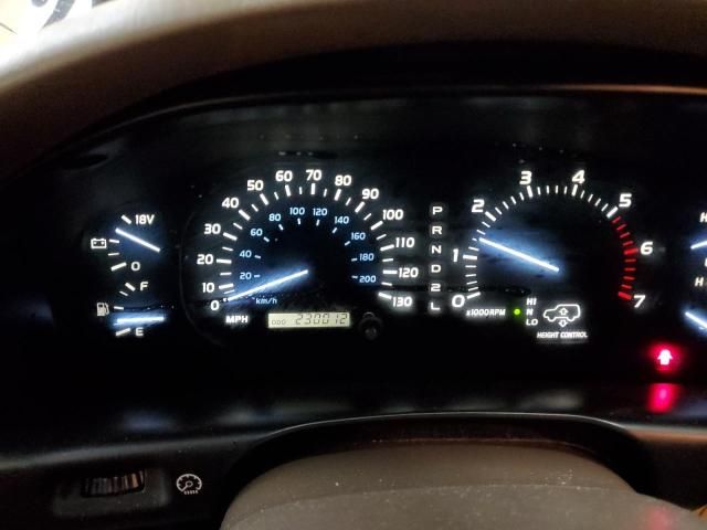 2000 Lexus LX 470