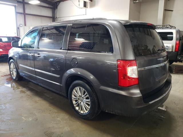 2015 Chrysler Town & Country Touring L