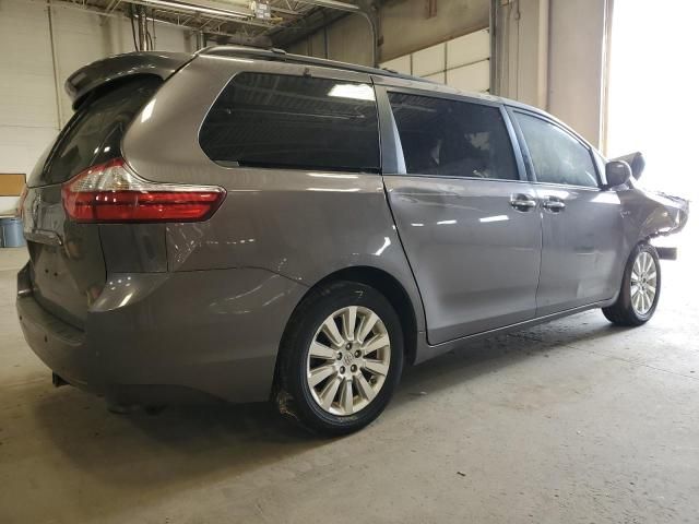 2016 Toyota Sienna XLE