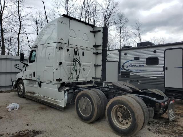 2022 Freightliner Cascadia 126