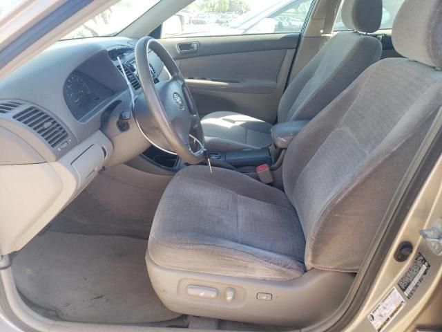 2004 Toyota Camry LE