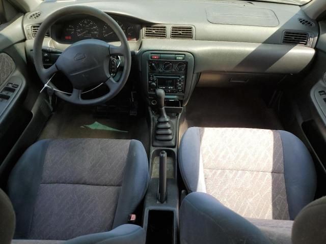 1999 Nissan Sentra Base