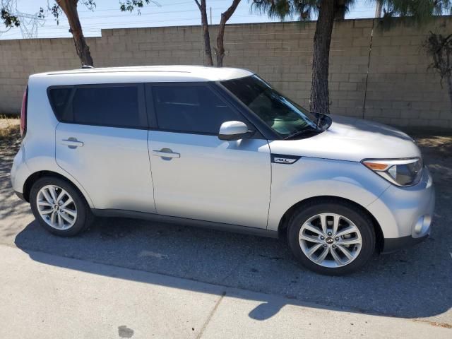 2017 KIA Soul +