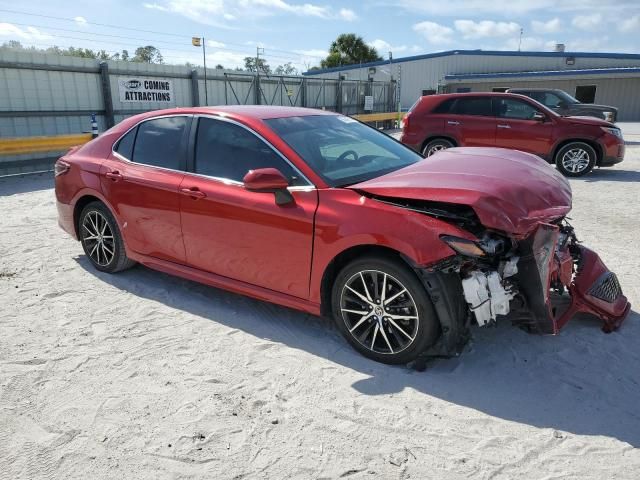 2021 Toyota Camry SE