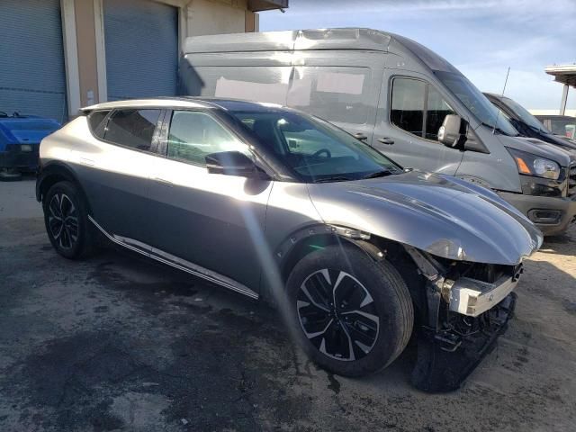 2023 KIA EV6 Light