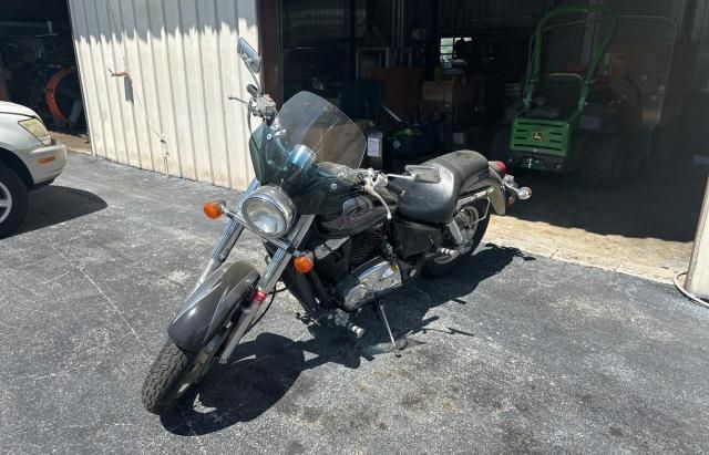 2000 Honda VT1100 C2