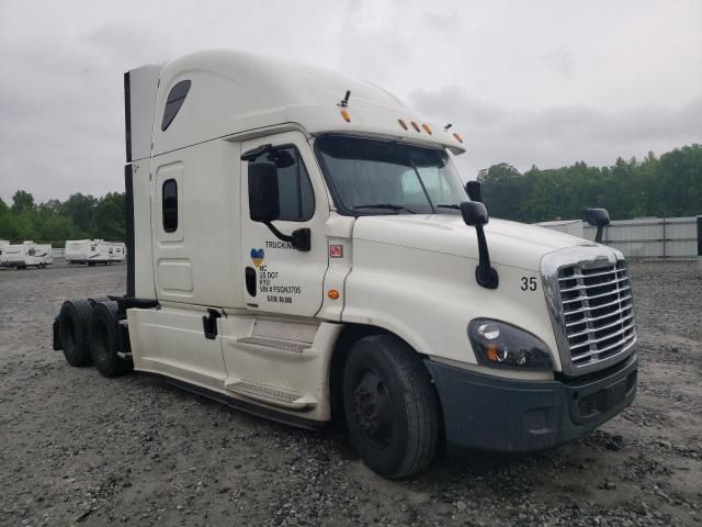 2015 Freightliner Cascadia 125