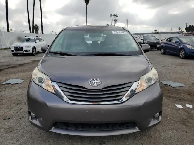 2014 Toyota Sienna XLE